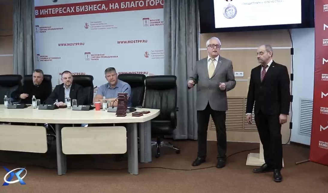 Медаль «Защитнику Отечества» вручена героям и деятелям культуры в Москве