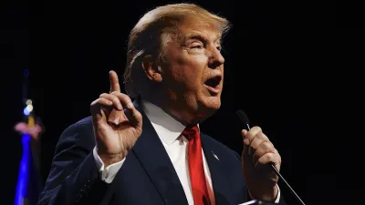 Видео: Трамп уснул на финале матча НБА