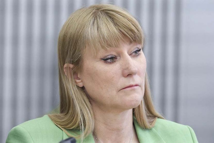 Журова порекомендовала Плющенко быть осторожнее в высказываниях