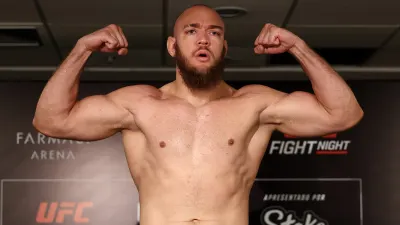 Вальтер Уокер выбрал желаемого соперника для следующего боя в UFC: «Рекордсмен по нокаутам — это интригует»
